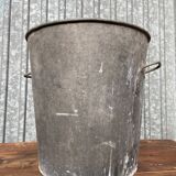 Ancient galvanized zinc laundry basin (133)