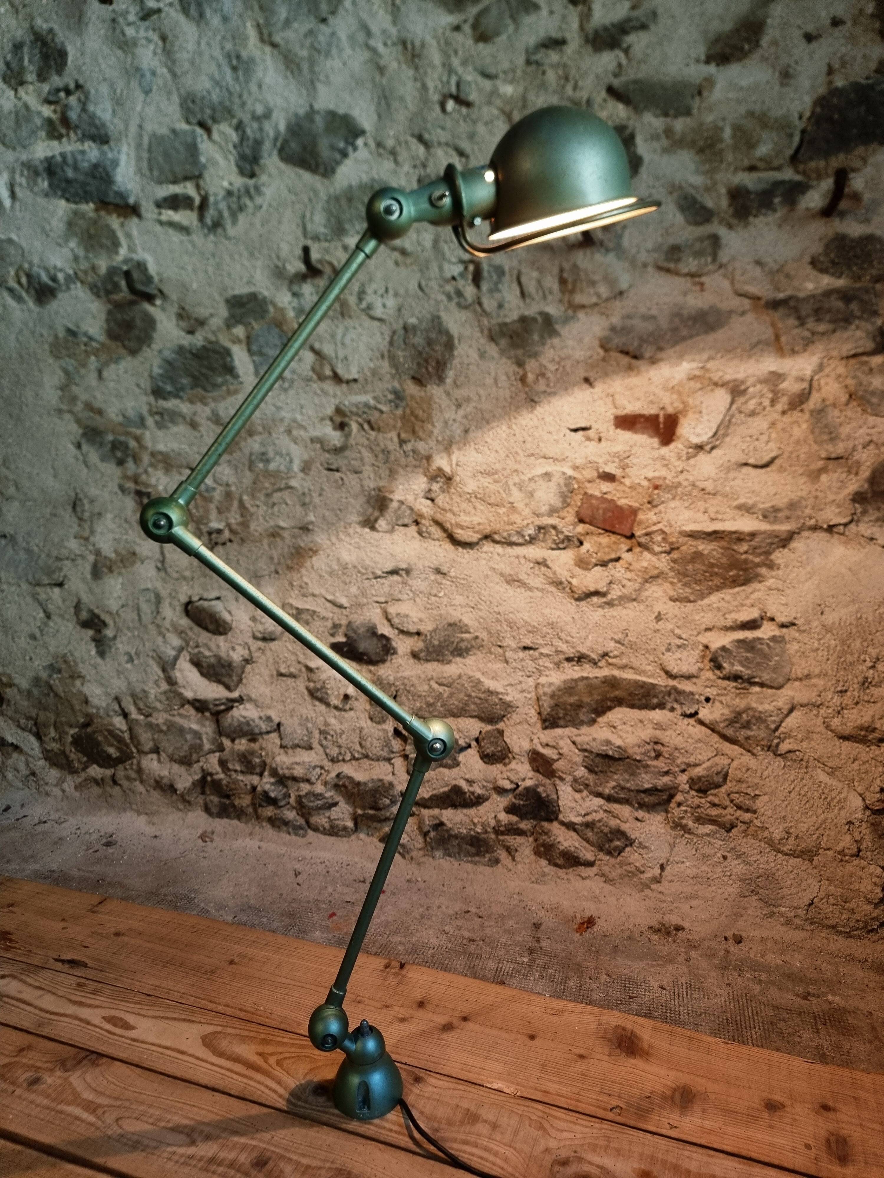 Lampe industrielle vintage Jieldé à 3 bras verte – Lampe de travail française réglable B22
