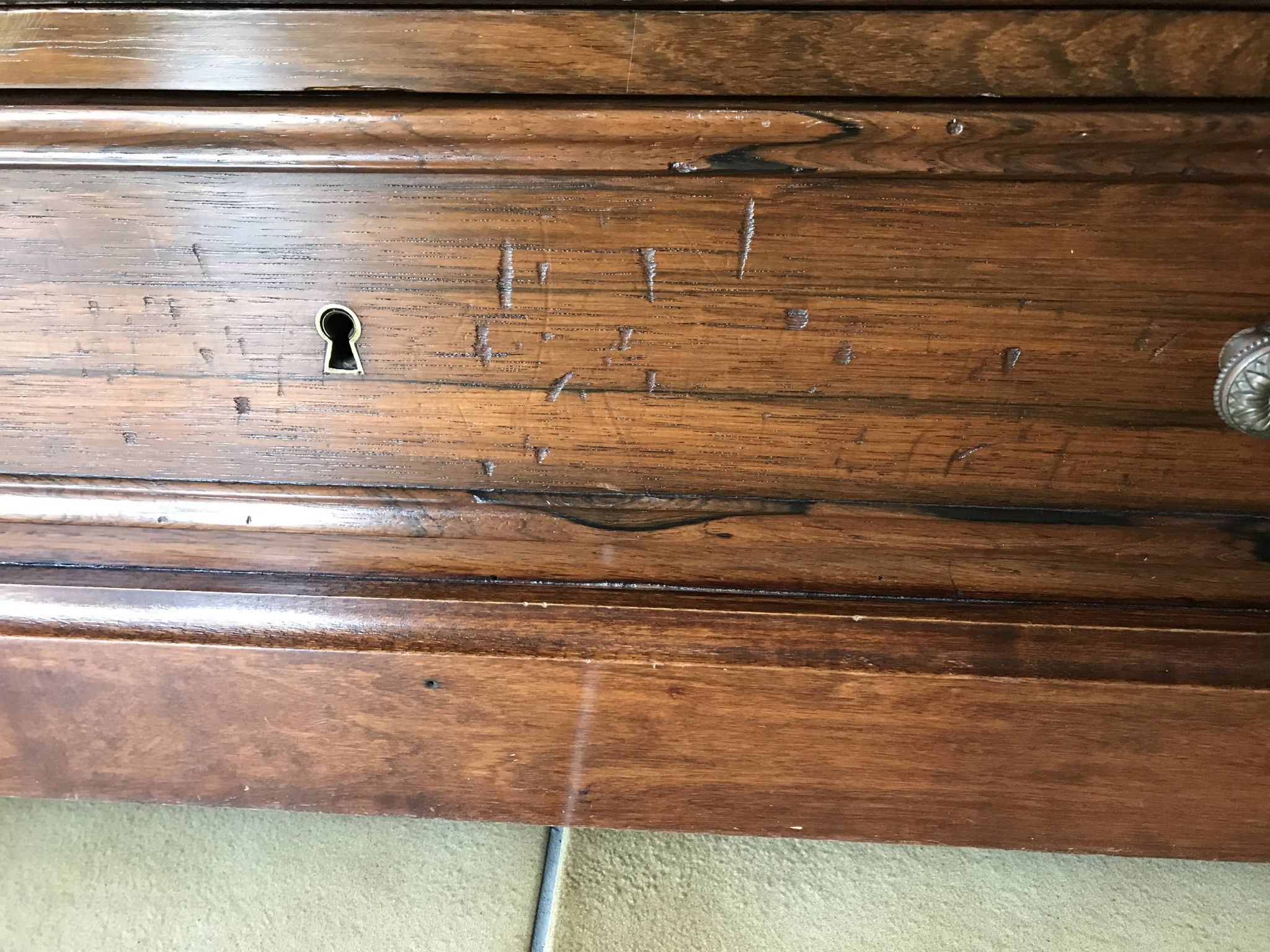 Petite commode fin 19éme