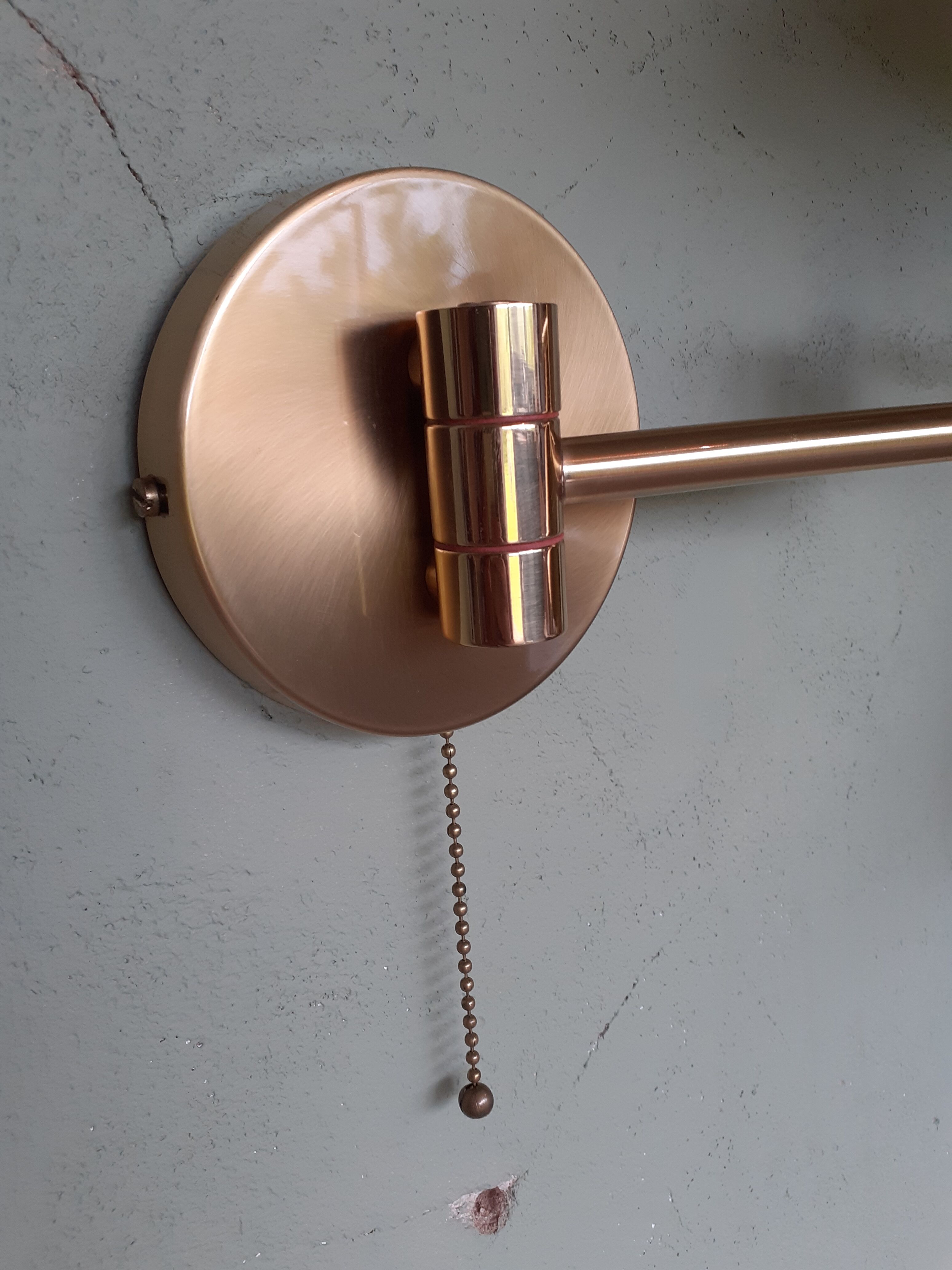 Pair of golden wall lamps Deknudt Lighting