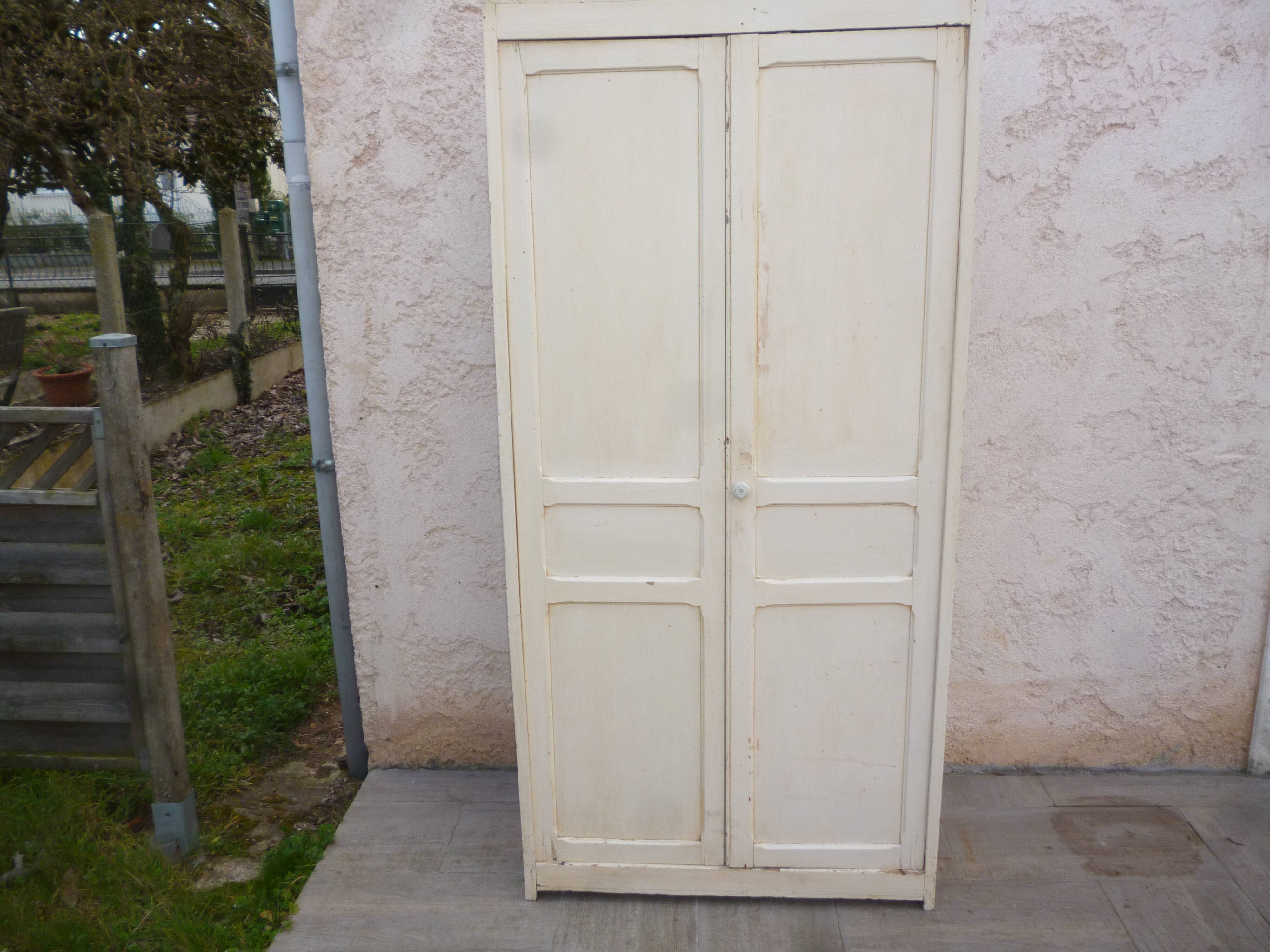 Vintage parissienne wardrobe