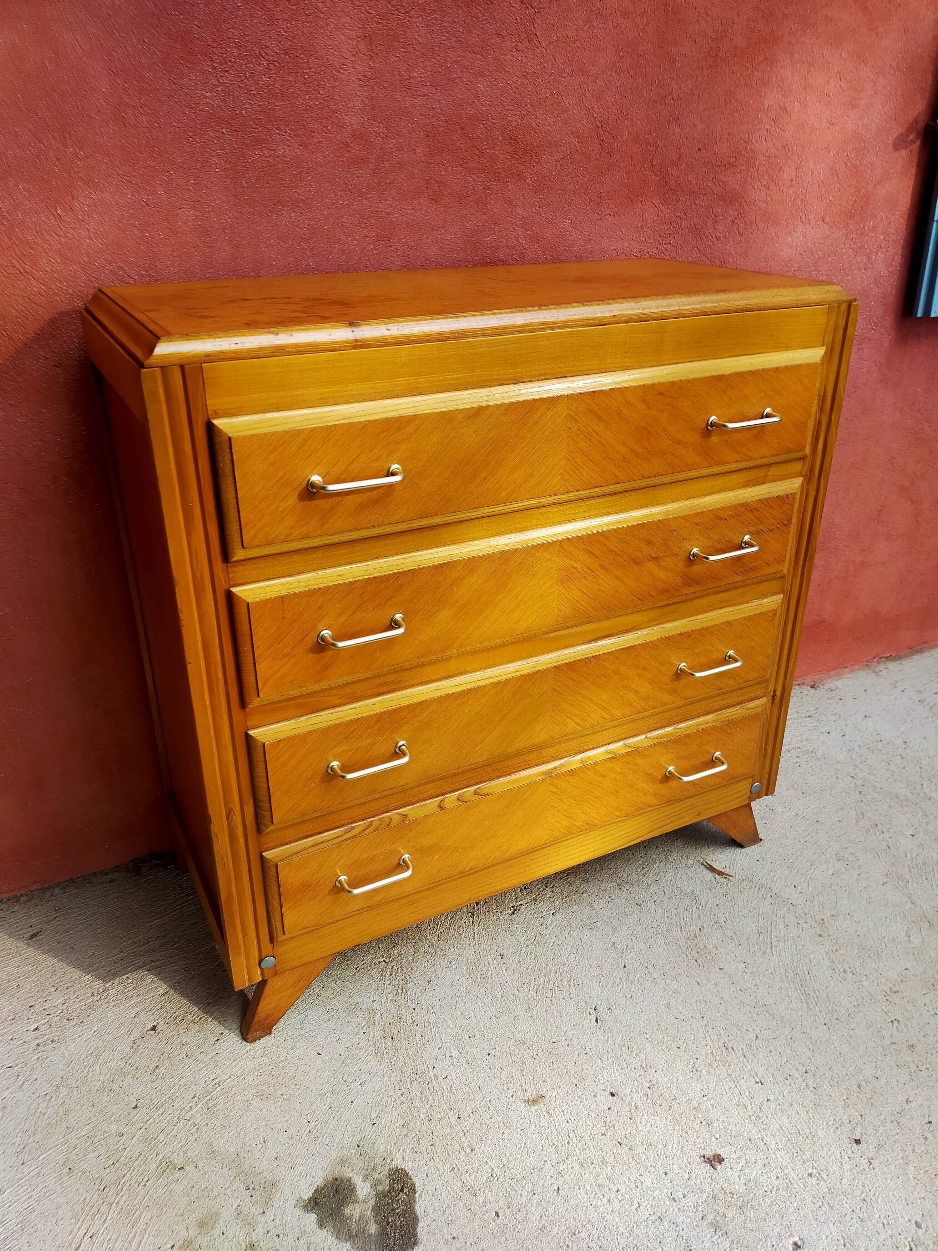 Vintage chest of drawers