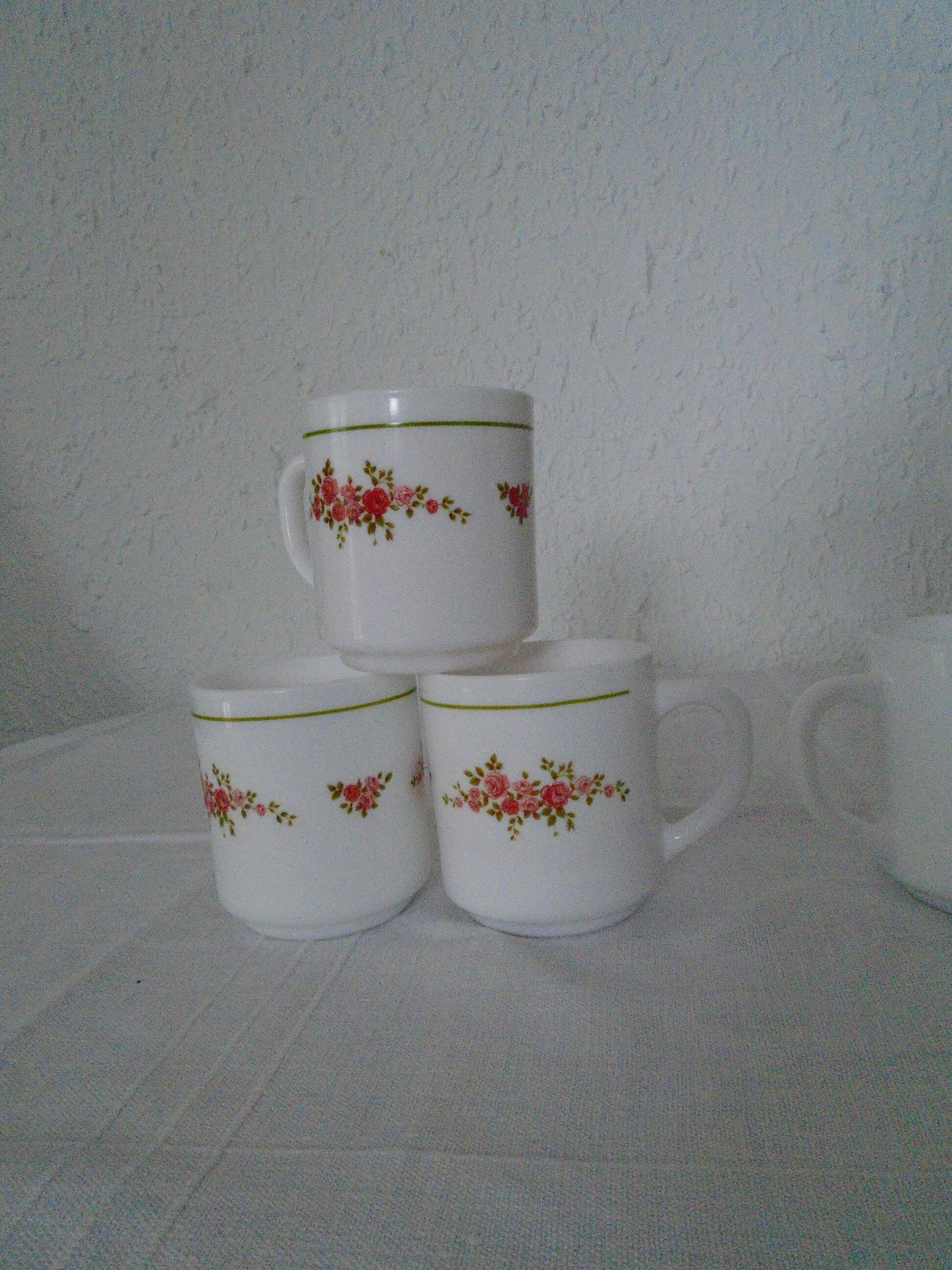 6 mugs small red roses arcopal france