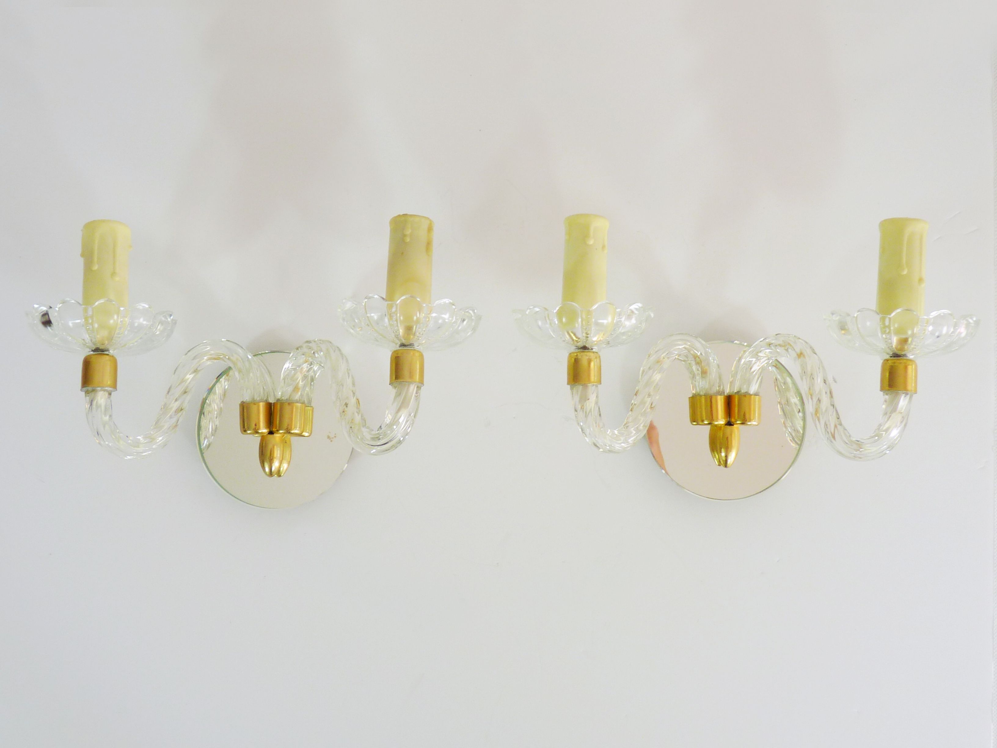 Magnificent pair of vintage wall sconces in glass and mirror, Murano style. Year 70