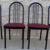 4 chaises métal avec assises en simili cuir bordeaux de marque souvignet