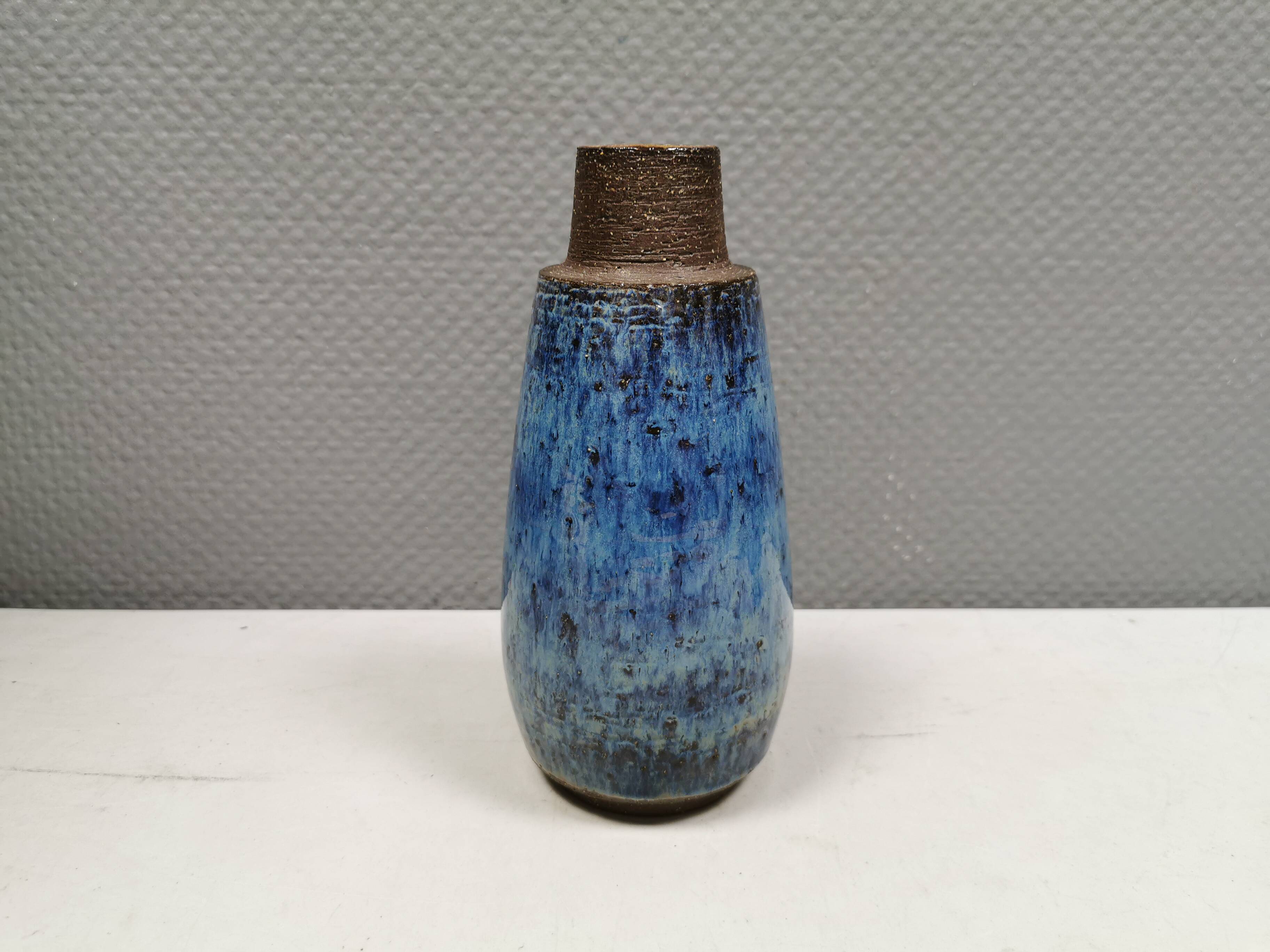 Ceramic vase from the 1960-1970s, made by Danish Michael Andersen