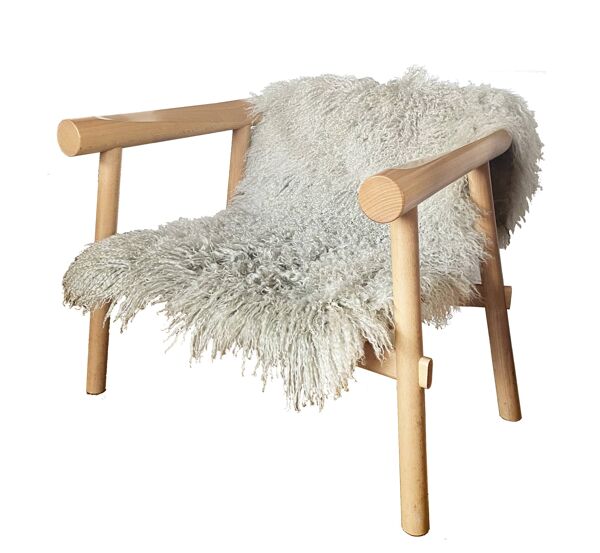 Fauteuil Altay en Peau de Chèvre Blanche par Patricia Urquiola