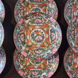 Set of 9 Macau porcelain bread or pasta plates, hand-painted