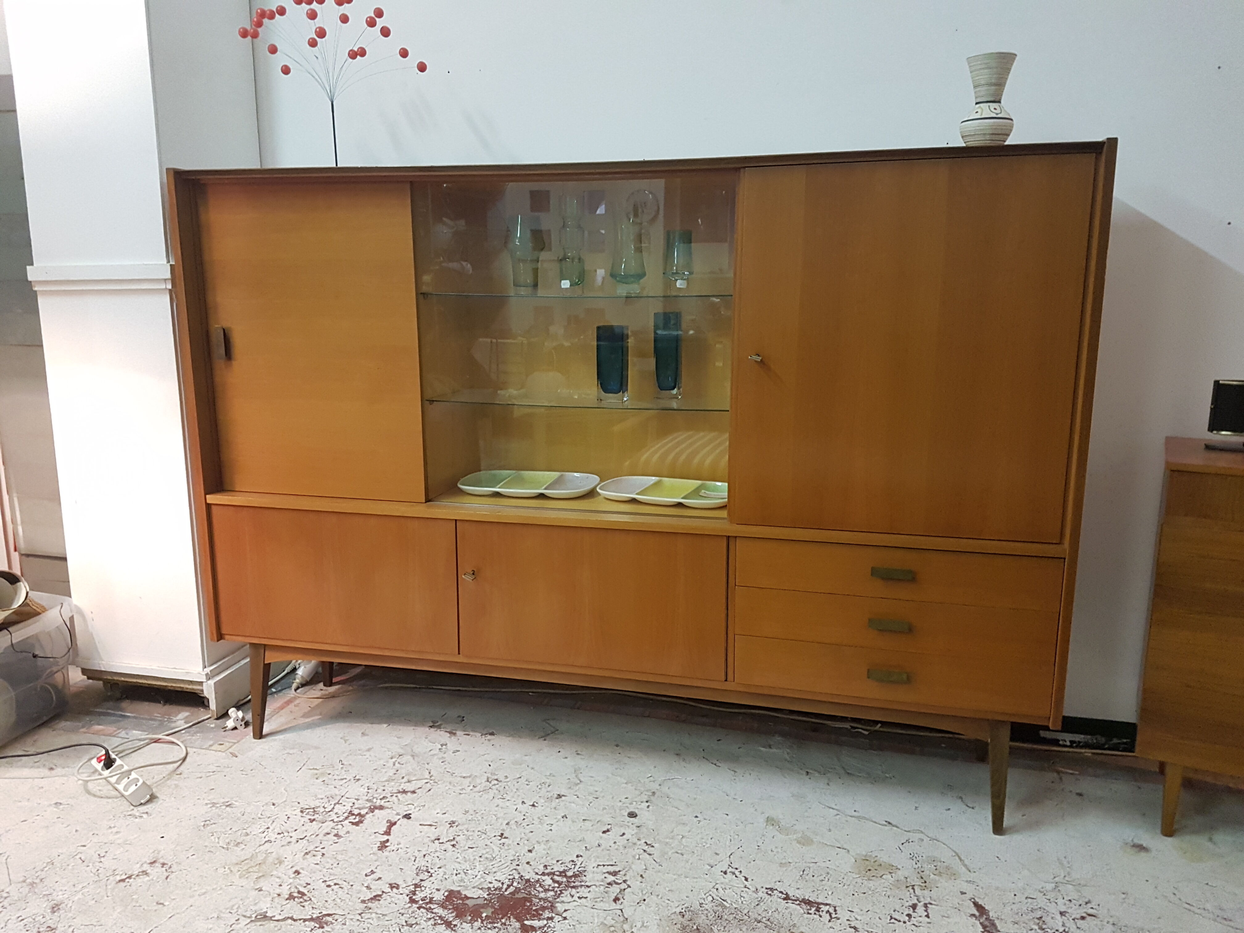 Buffet of the 1960s