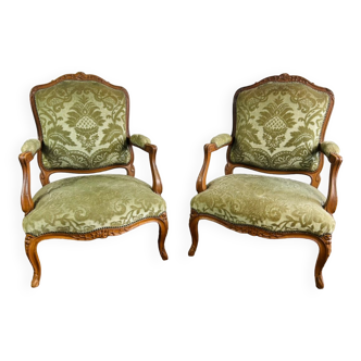 Paire de fauteuils à la reine cabriolet en velours vert style Louis XV - 19eme siècle France