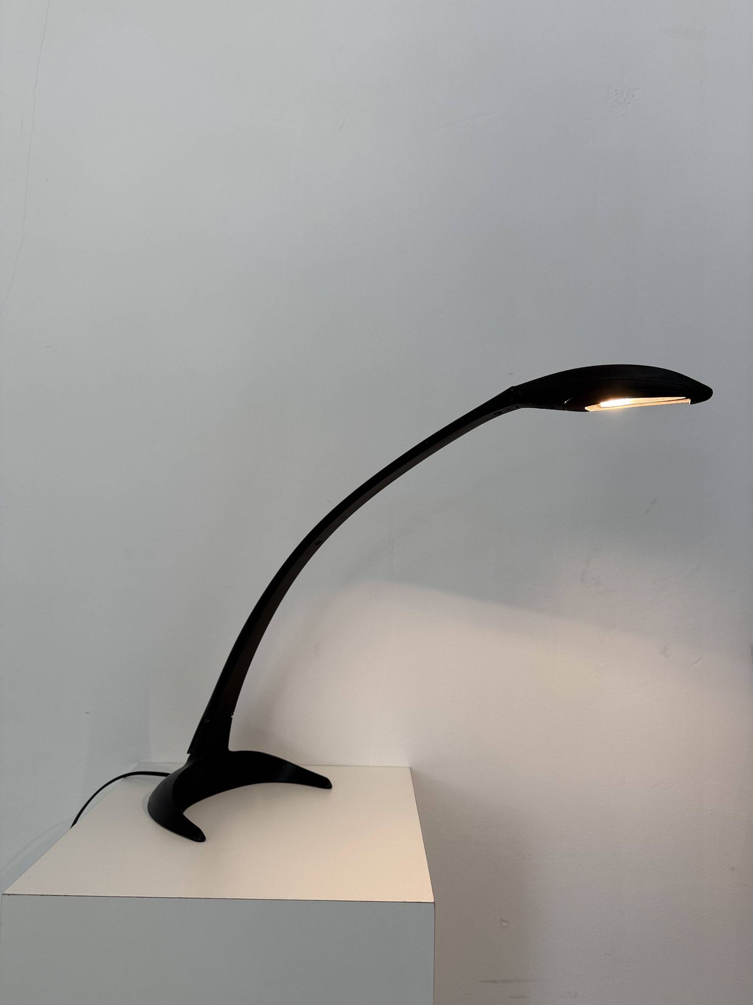 Post modern minimalist Unilux table lamp 1980s France
