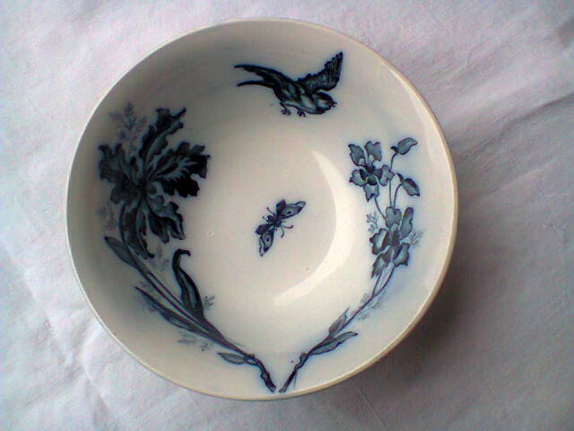 Ramekin in earthenware with decoration of flowers, butterflies and birds