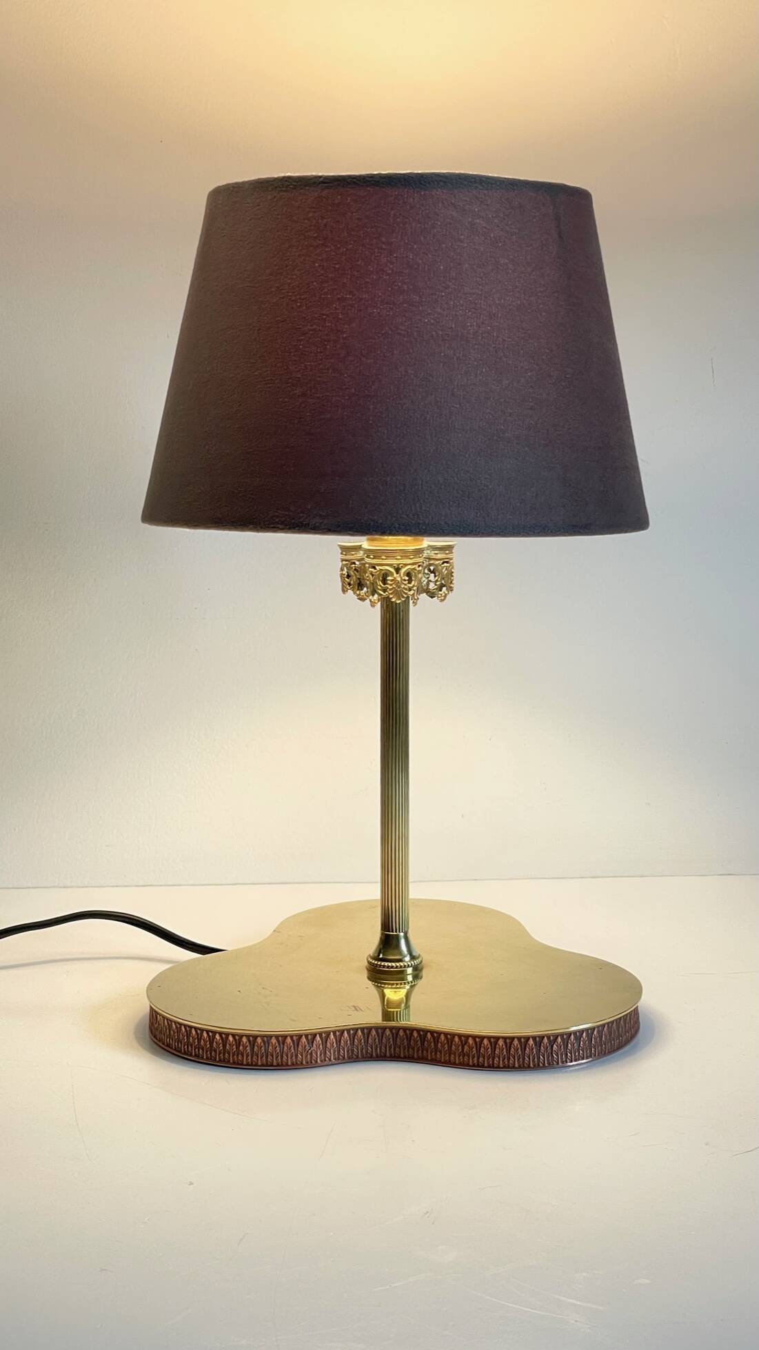 Solid brass vintage clover lamp