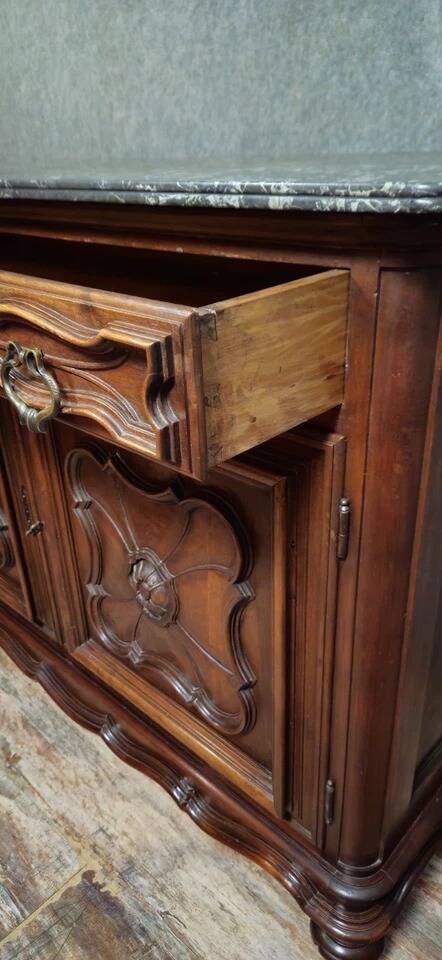 Buffet or sideboard with Venetian doors in Louis XV style made of walnut.