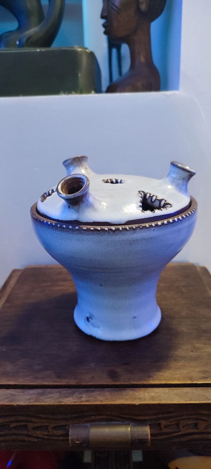 Pique-fleurs signé La Hulotte de Jeanne & Norbert Pierlot.