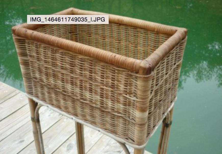 Jardinière en osier