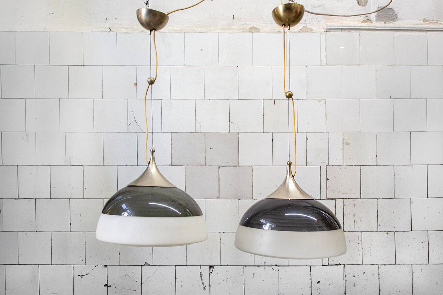 Suspended lamp model 1238 in aluminium and glass by Stilnovo, Italy, 1960s.