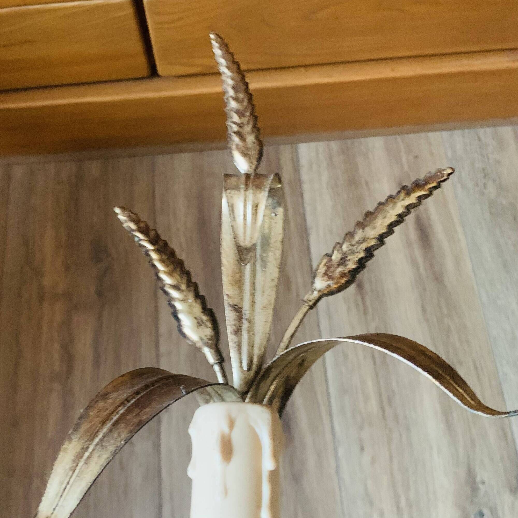 Pair of wheat spike wall lights in gold metal