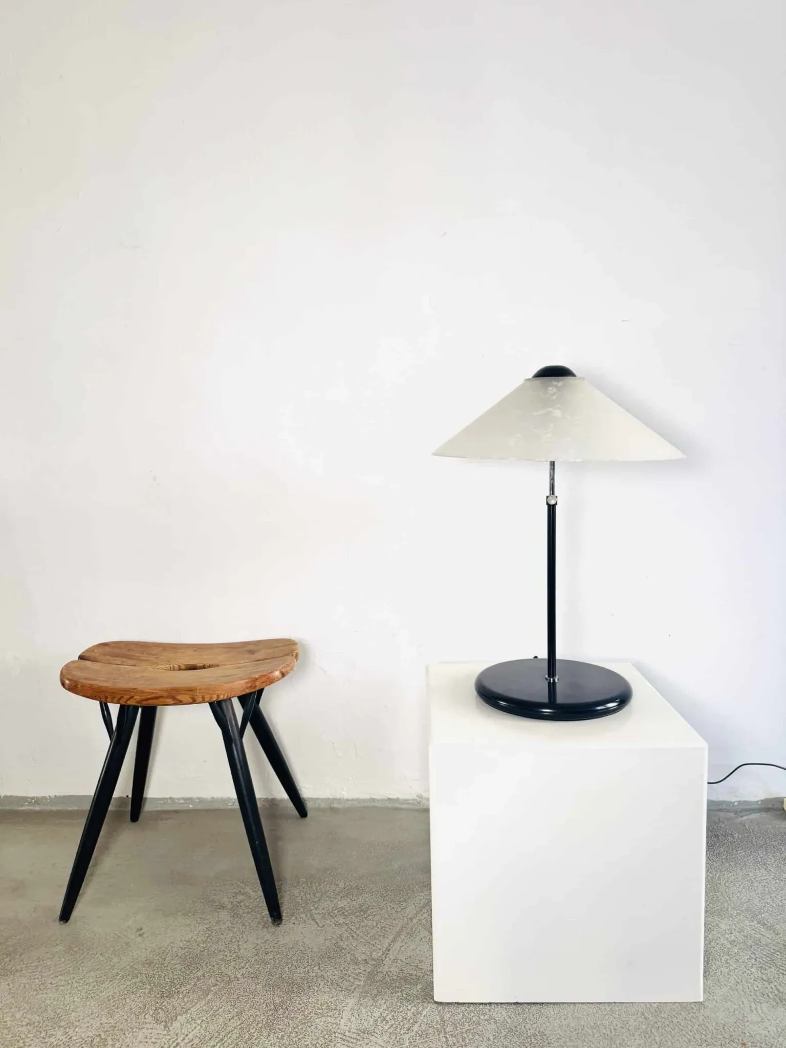 Lampe de table en verre dépoli par Af Cinquanta, Italie, années 1980.