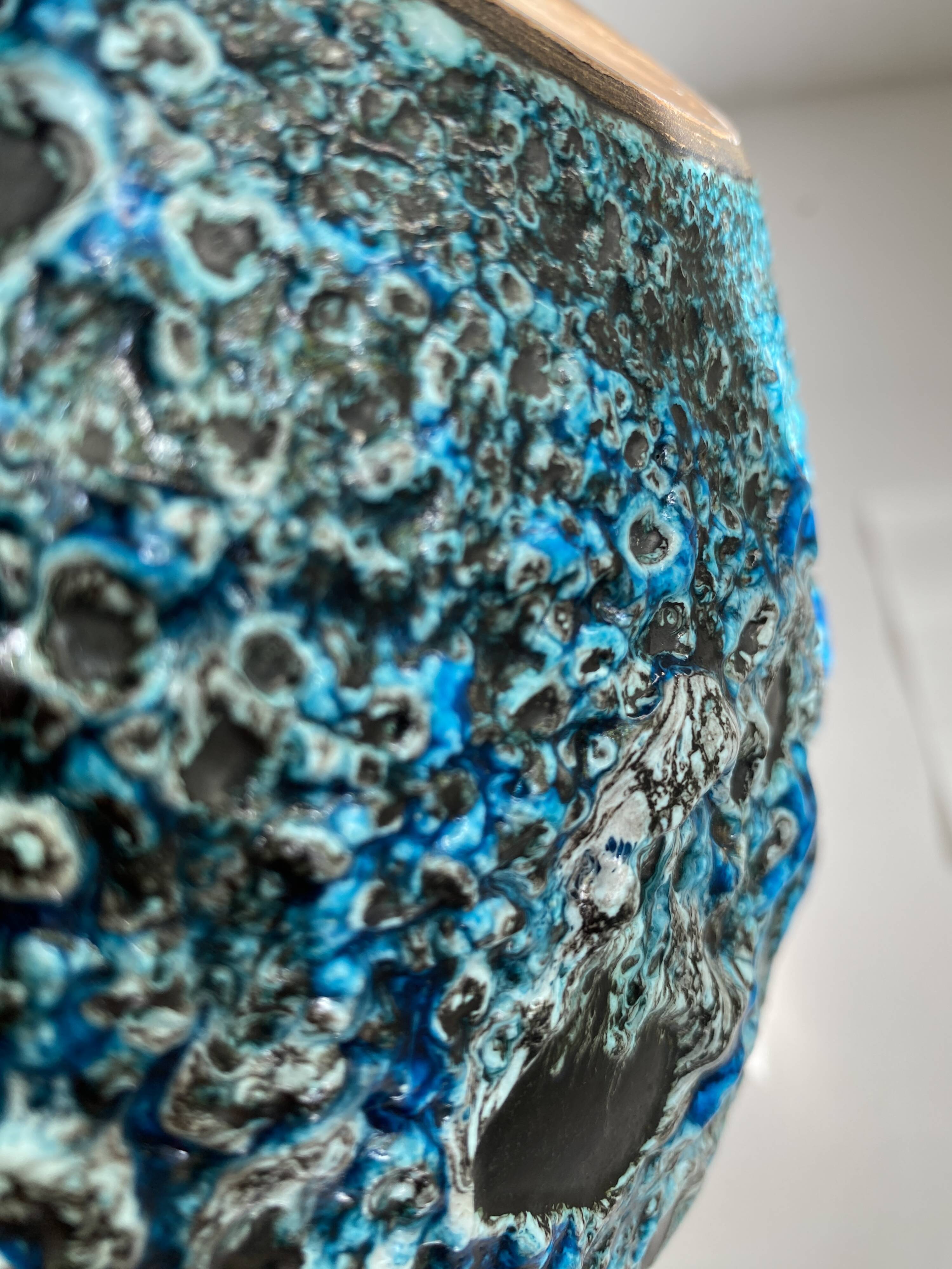 Eruptive ceramic dish from the 60s