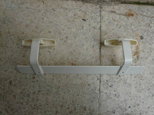 White metal wall coat rack with 2 hooks from the 70s