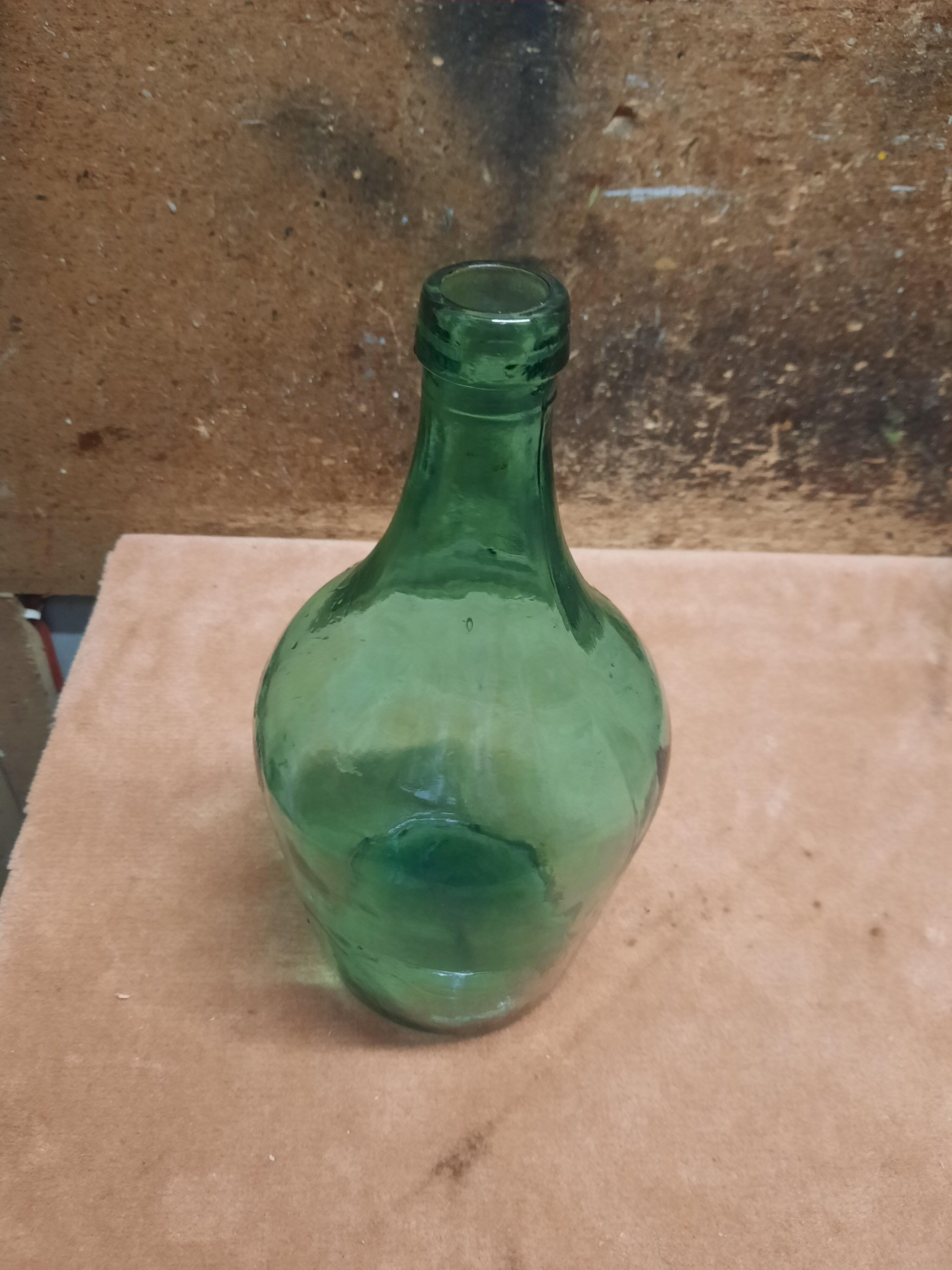 Lady Jeanne in glass