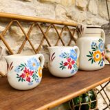 Trio de pichets fleuris anciens