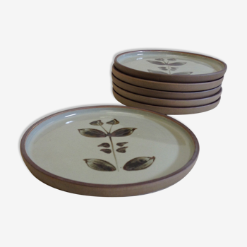 Stoneware plates