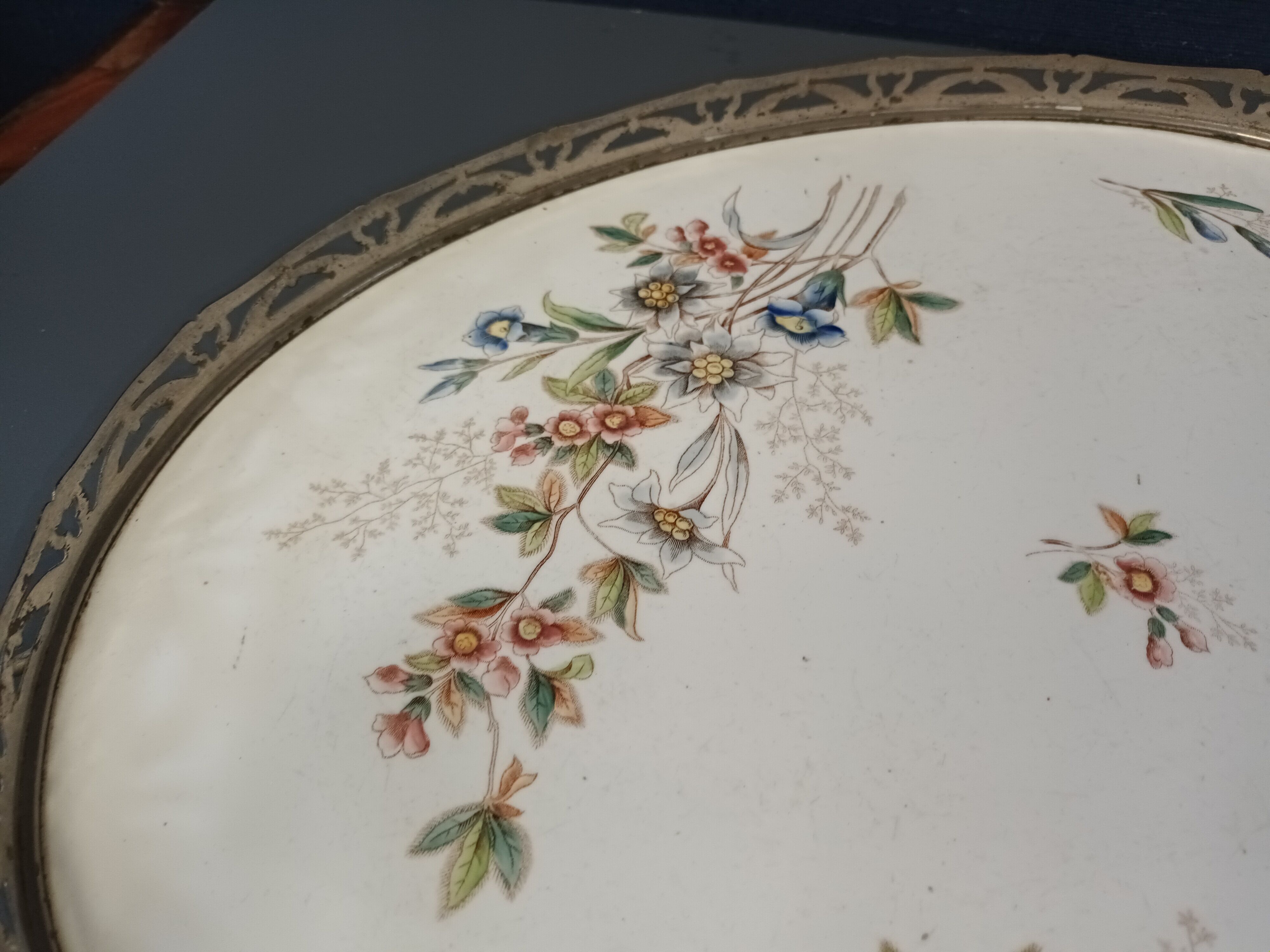 earthenware and metal top