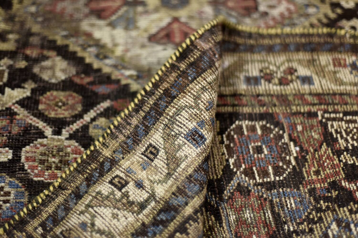Handwoven oriental Qashqai nomadic rug, 1920s