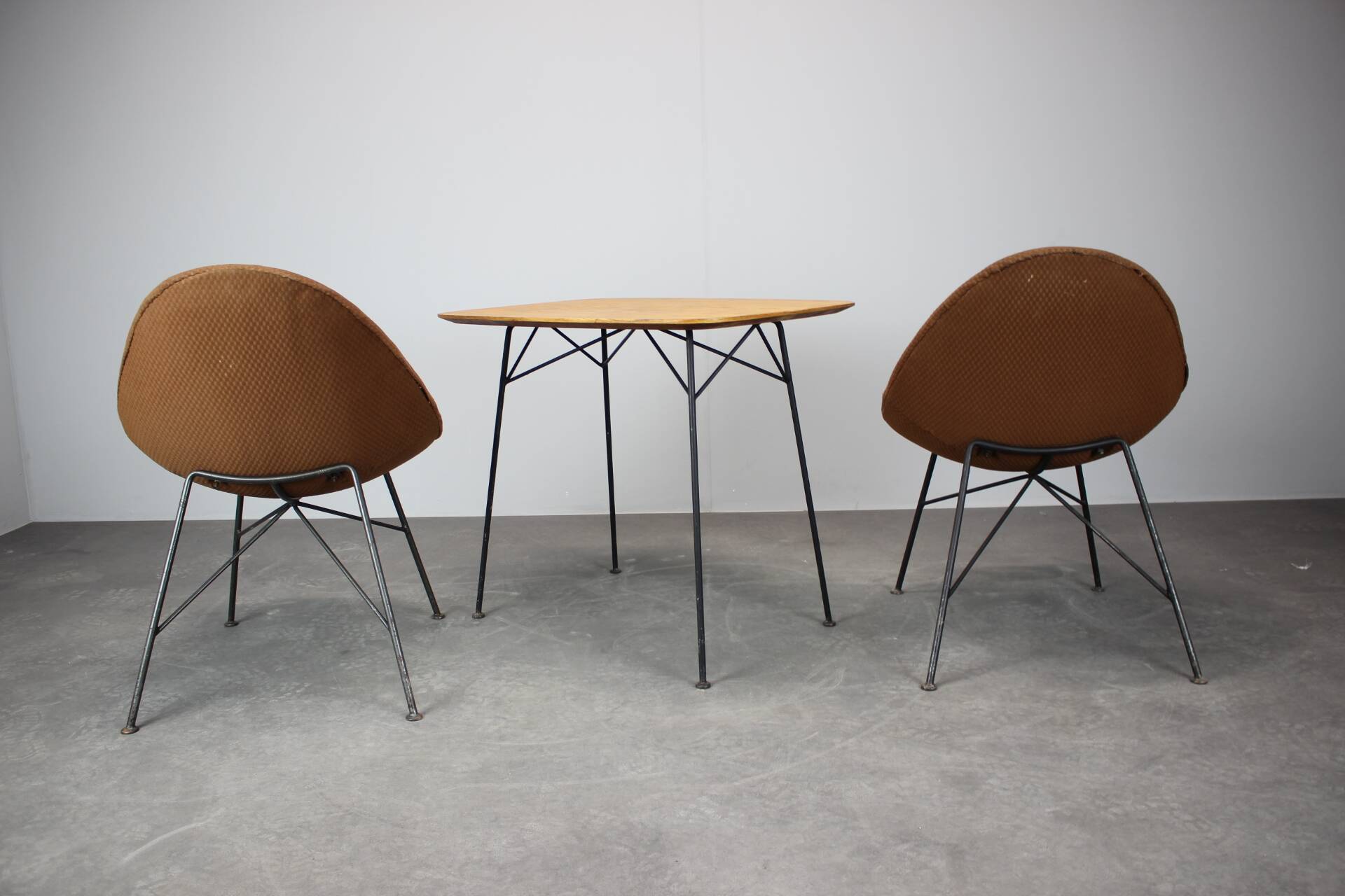 Mid-Century Italian Coffee Table and Two Chairs, 1960s