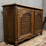 Magnificent curved woodwork buffet with double secret bottom, Louis XV style, in oak, circa 1900