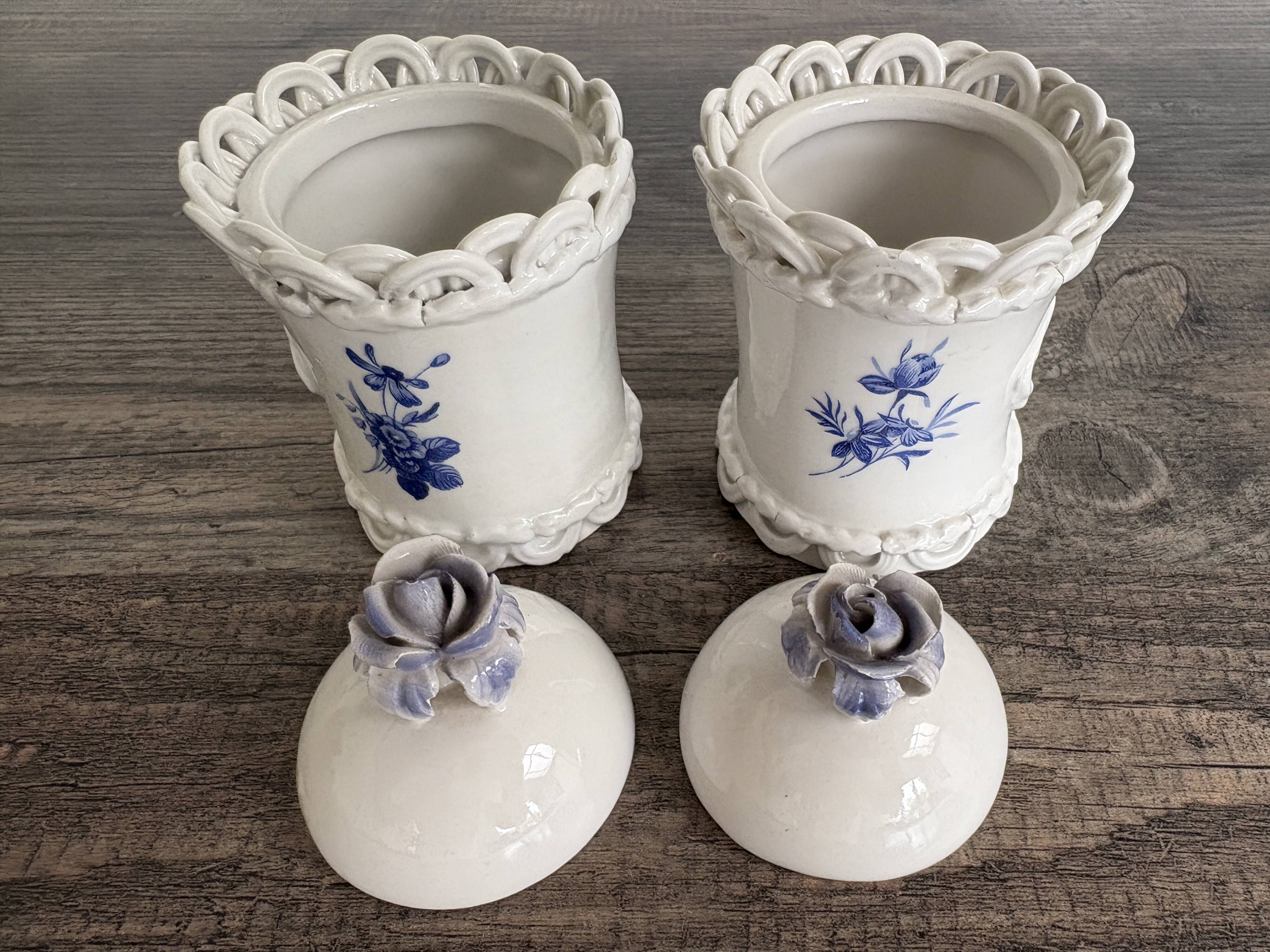2 small porcelain pots from Capodimonte