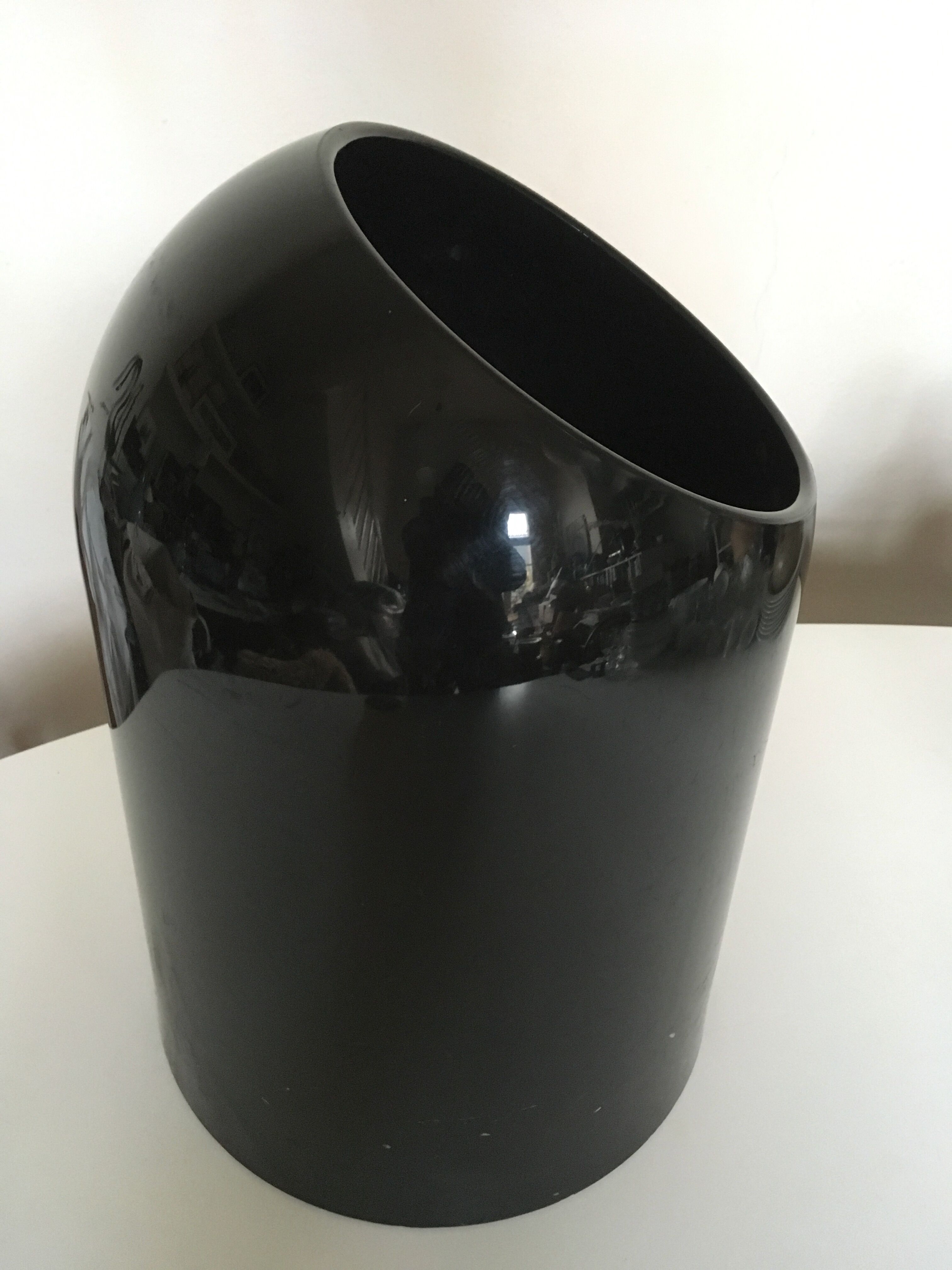 Roger Tallon 70s office paper basket