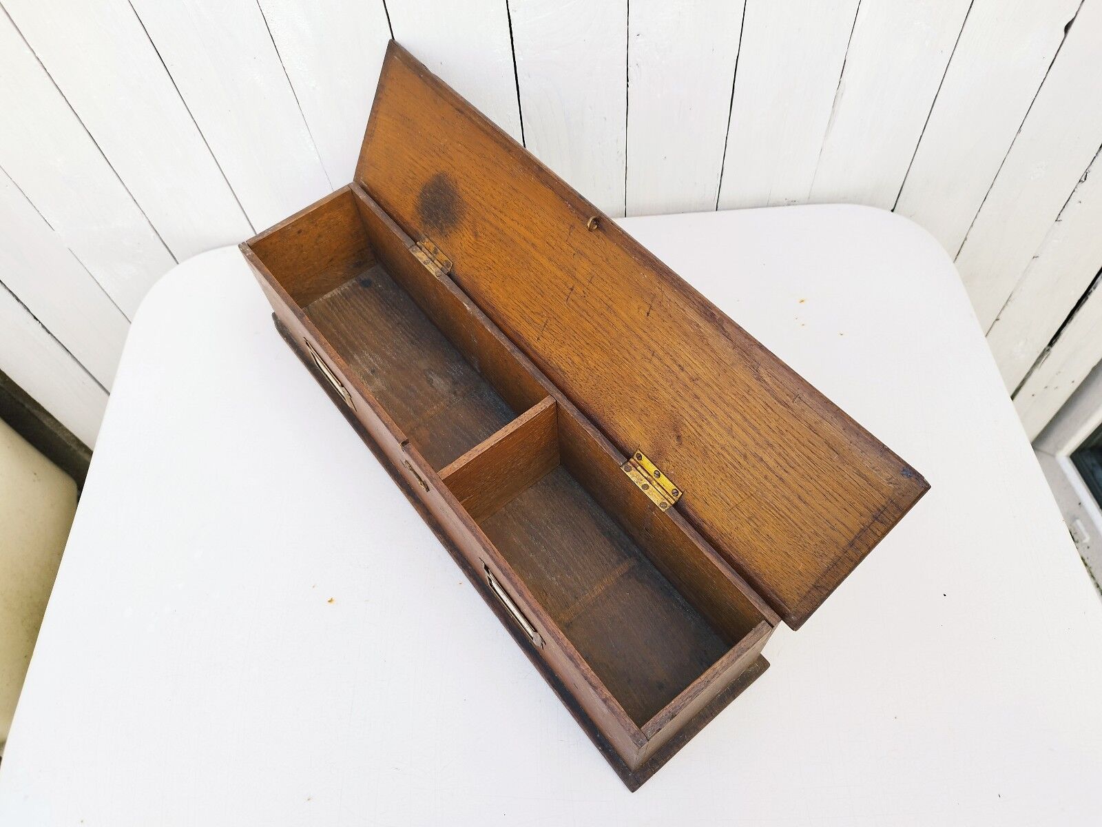 Varnished wooden box Hotel vintage storage