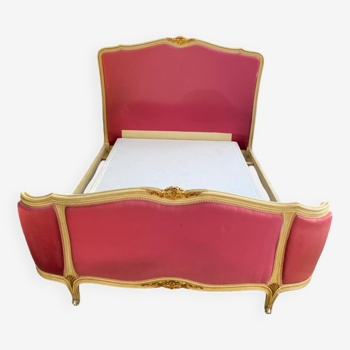 Lit style Louis XV rose