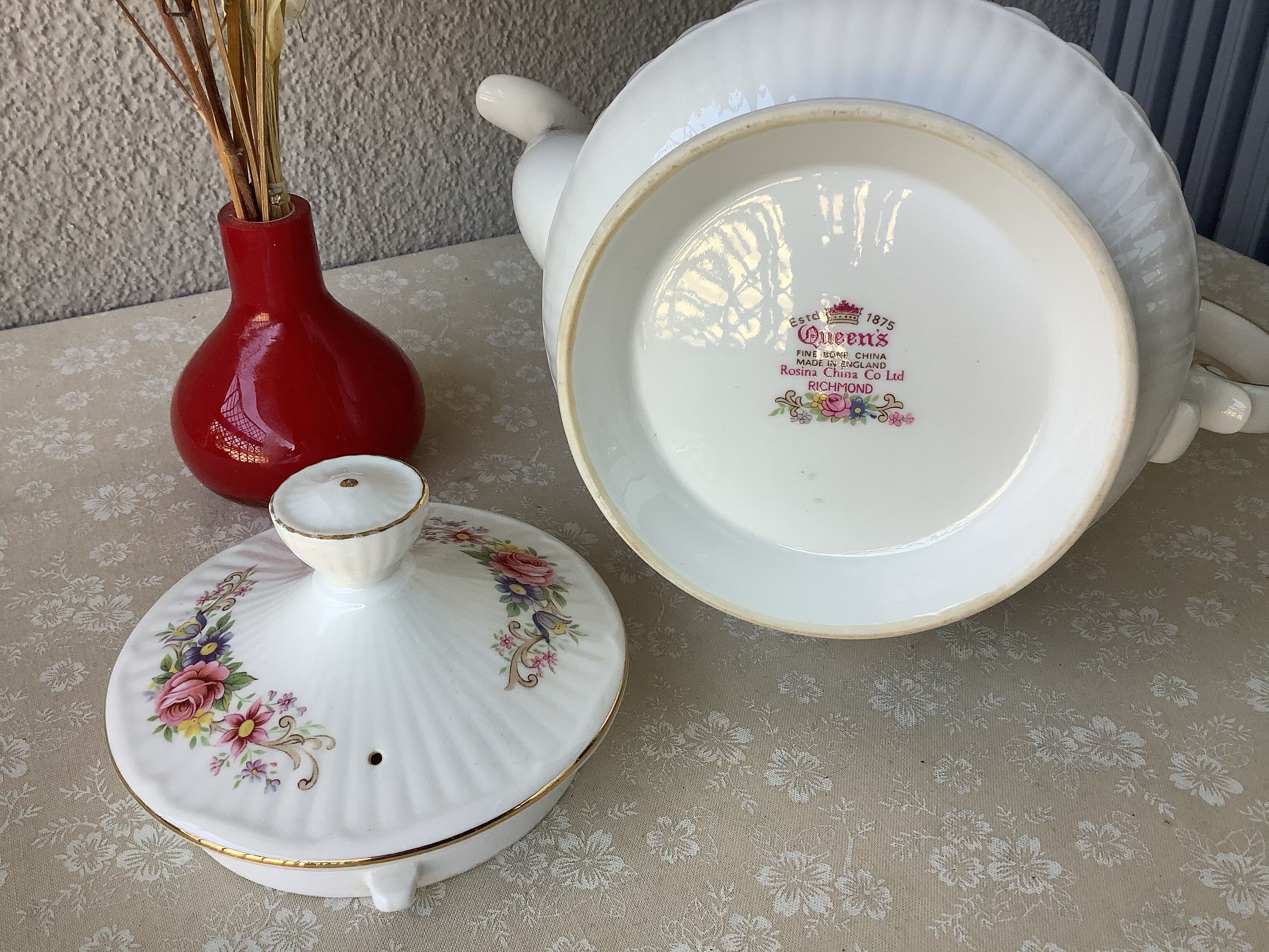 Queen's Rosina Richmond Teapot
