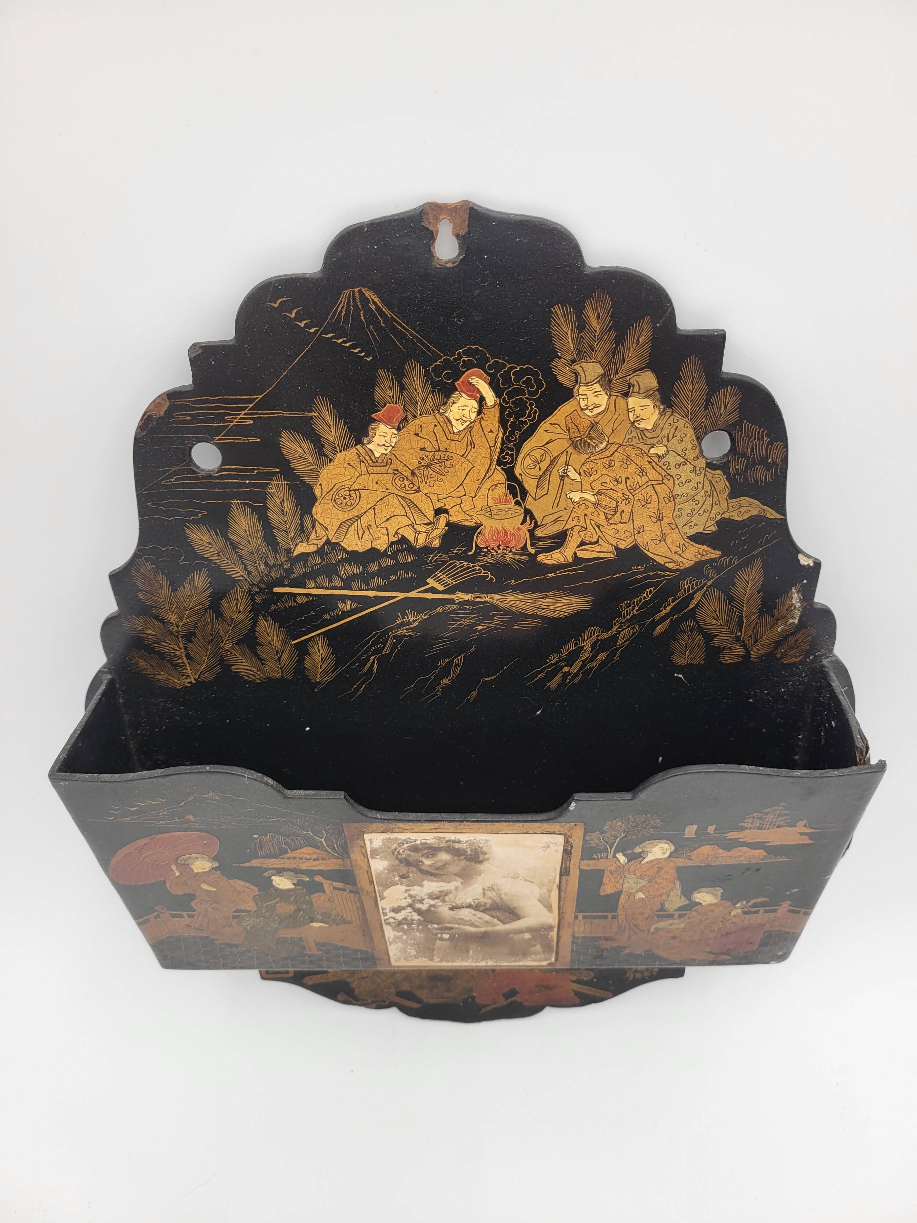 Antique Napoleon III letter holder with old photo