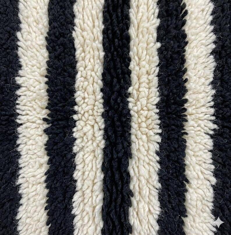 Handmade Moroccan Berber rug 250/250 cm
