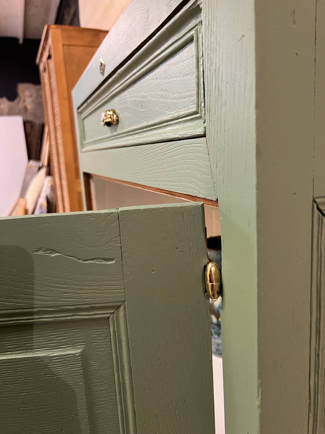One-door buffet