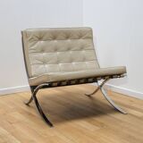 Pair of Barcelona armchairs, Knoll