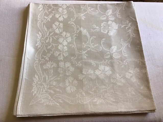 Set of 6 towels in ivory cotton damask
