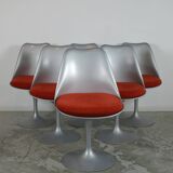 Chaises Tulip d’Eero Saarinen – Édition 50e Anniversaire par Knoll