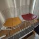 Harry BERTOIA (1915 - 1978) Suite de six chaises "420" - création 1952 Structure en maille de fil