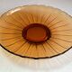 Plat en verre ambre