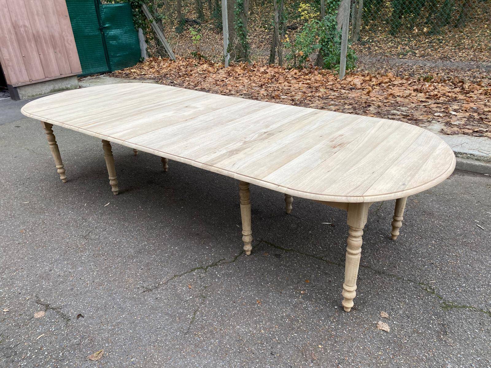 Louis Philippe extendable dining table with 8 extensions, restored, 350cm, 19th century