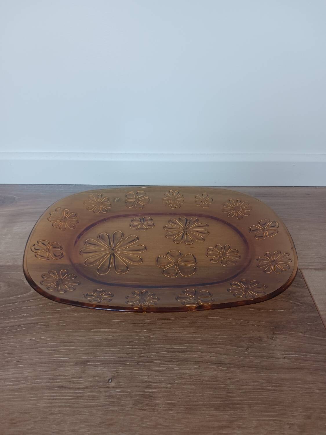 Vereco amber glass dish