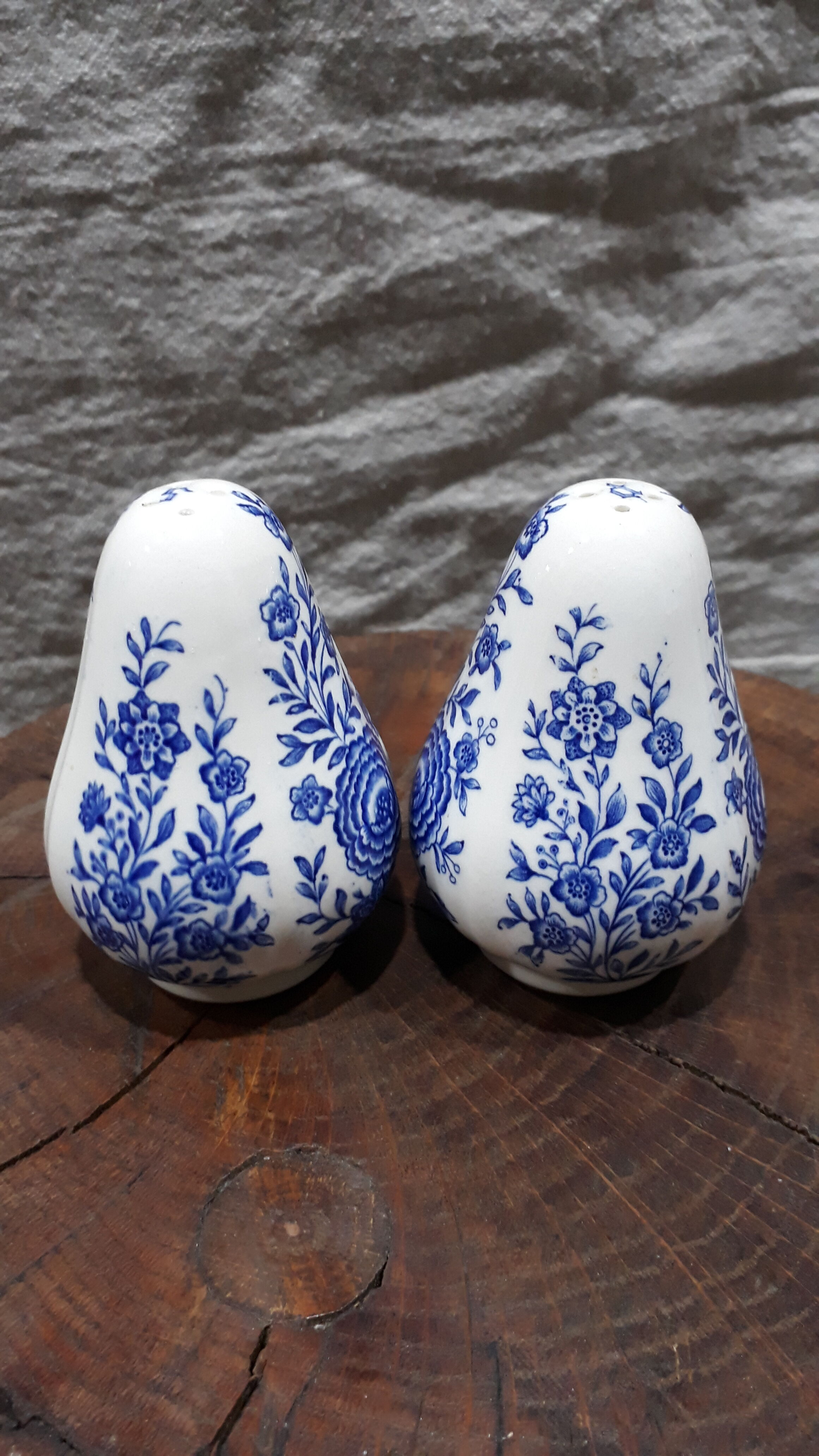 Duo salt and pepper shaker in porcelain villeroy and boch burgenland