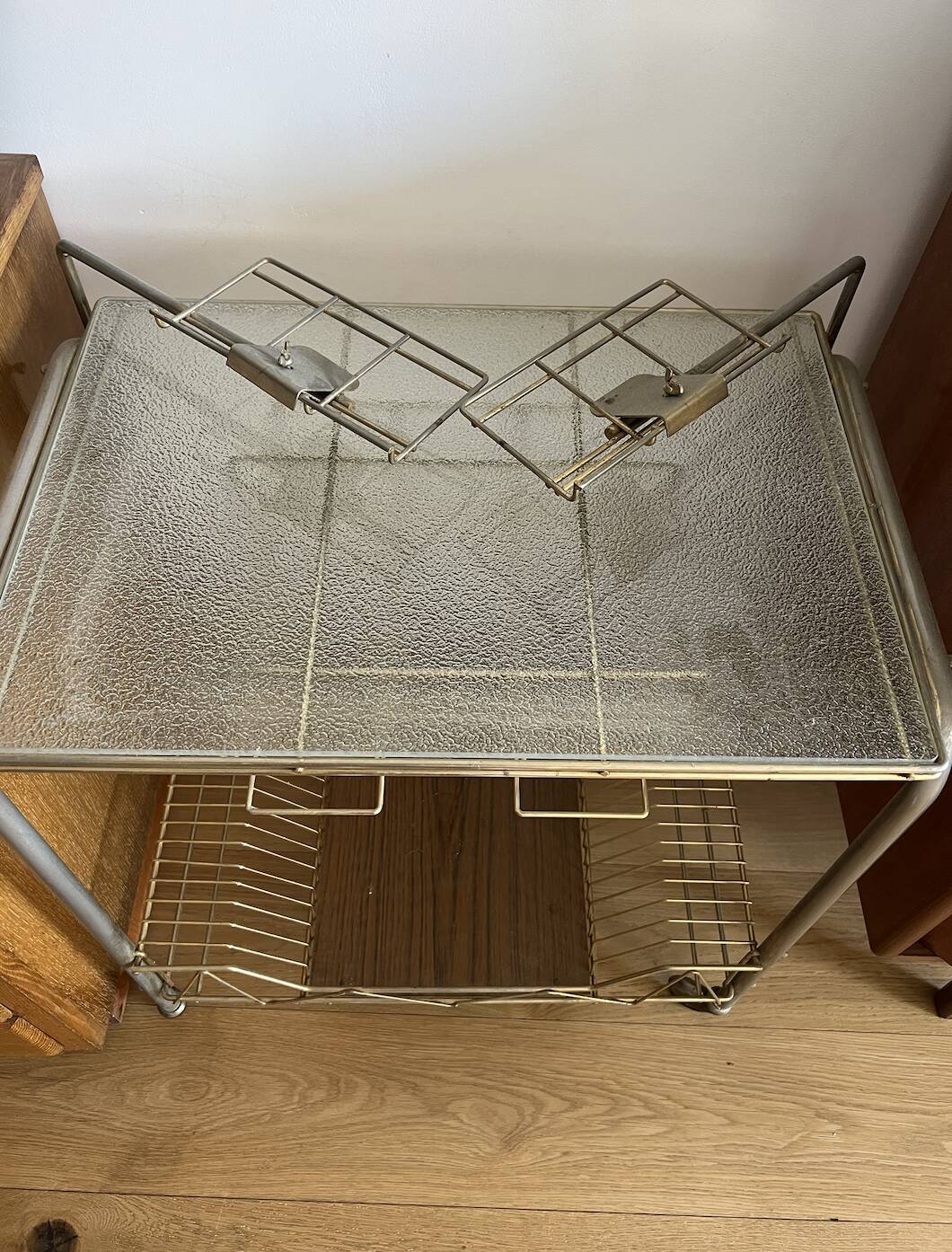 Vintage Rolling Dessert Trolley (Vinyl Record Player Furniture)