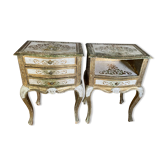 Paire de chevet, 3 tiroirs, 1 tiroir et une niche, bois doré peint, style renaissance italienne